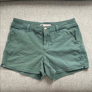 SO Women's Olive Cargo Shorts